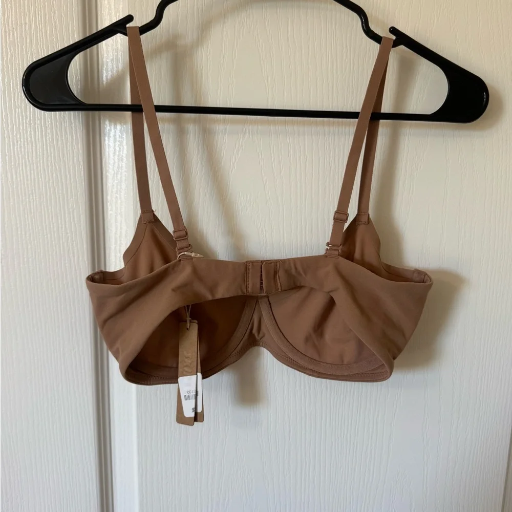 Skims Demi-Bra - Picture 2 of 4